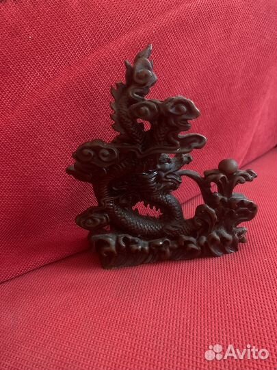 Дракон из дерева. Сувенир