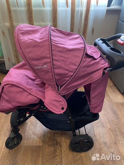 Прогулочная коляска