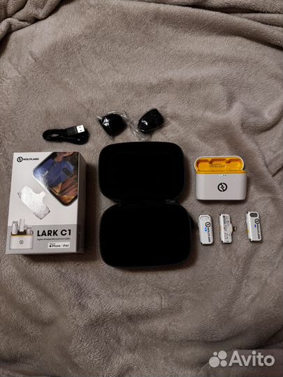 Микрофон петличный Hollyland Lark C1 Duo Lightning