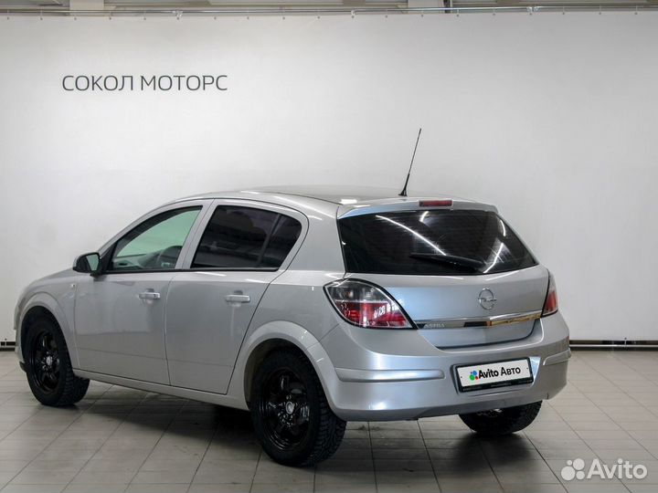 Opel Astra 1.6 МТ, 2011, 267 000 км