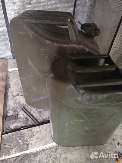 Канистра металлическая 20 л