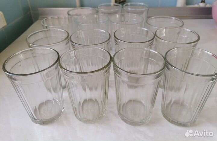 Стаканы граненые и гладкие