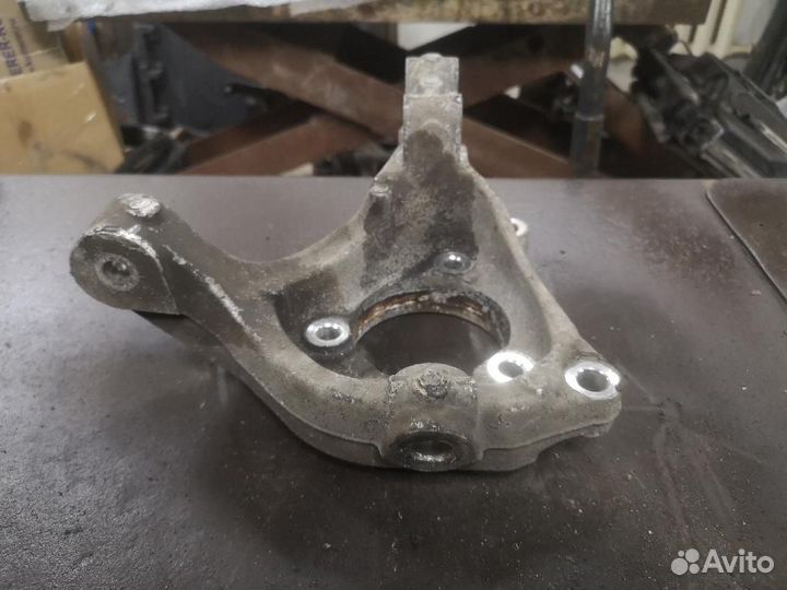 Кулак поворотный левый Антара Каптива, алюм