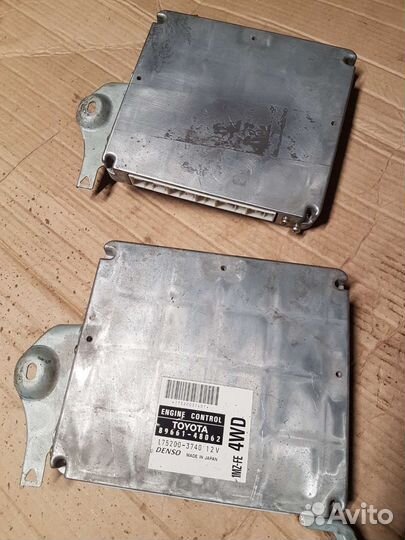 Блок управления двс Lexus RX 300