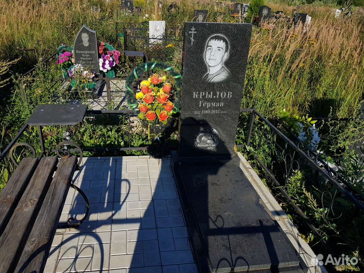 Изготовление надгробных памятников,оград
