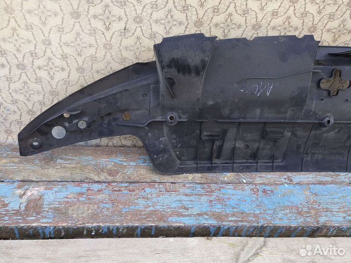 Toyota Land Cruiser 200 Накладка передней панели