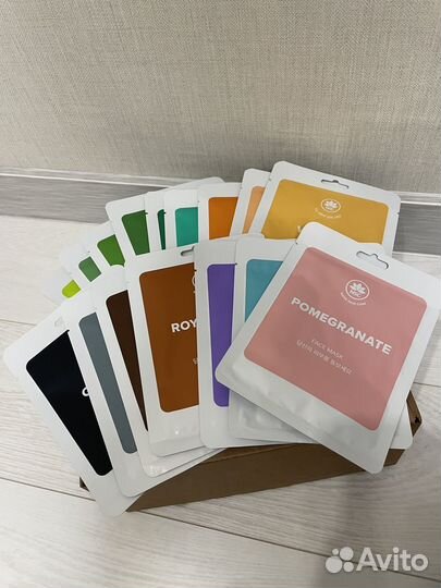 Подарок на 8 марта / Тканевая маска