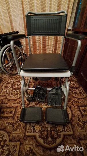 Кресло туалет новое