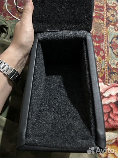 Подлокотник