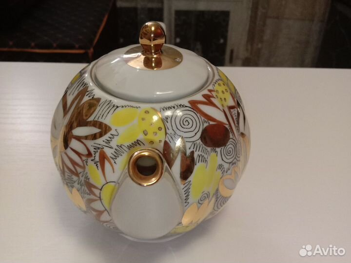 Заварочный чайник,сервиз Золотые ромашки,лфз,СССР