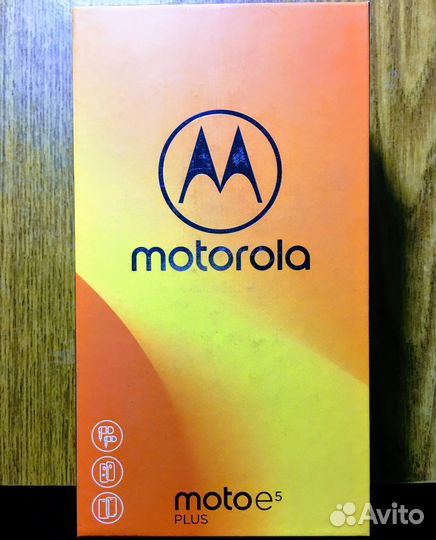 Motorola Moto E5 Plus, 3/32 ГБ