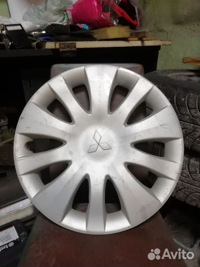 Продам колпаки митсубиси r15