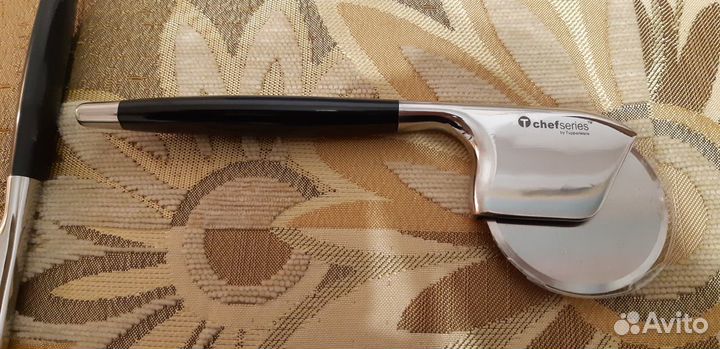 Tupperware Новый Нож для Пиццы Премиум Класса