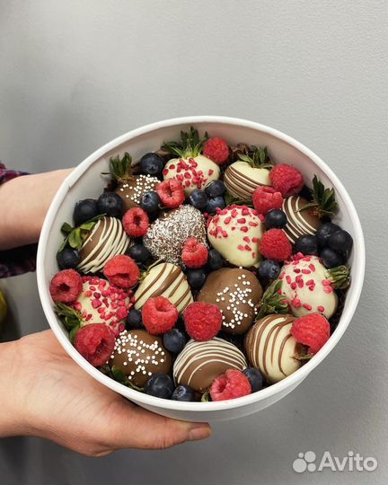 Сочная ягода в бельгийском шоколаде на 14 февраля