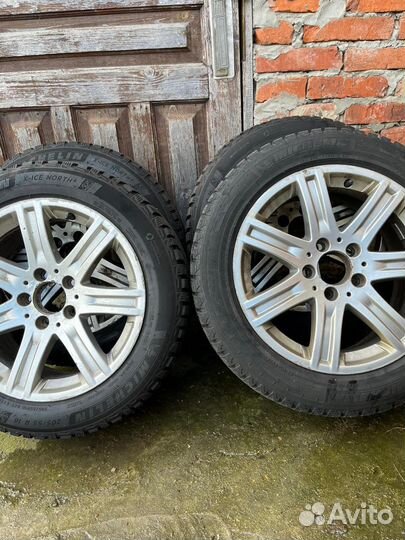 Michelin X-Ice North 4 205/55 R16