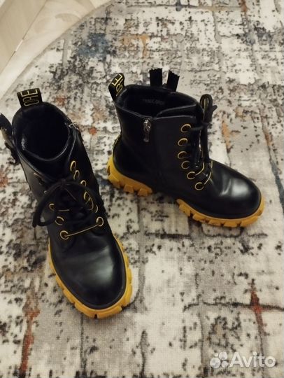 Ботинки демисезонные для девочки 35