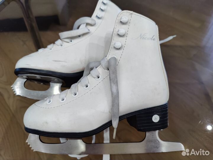 Коньки фигурные