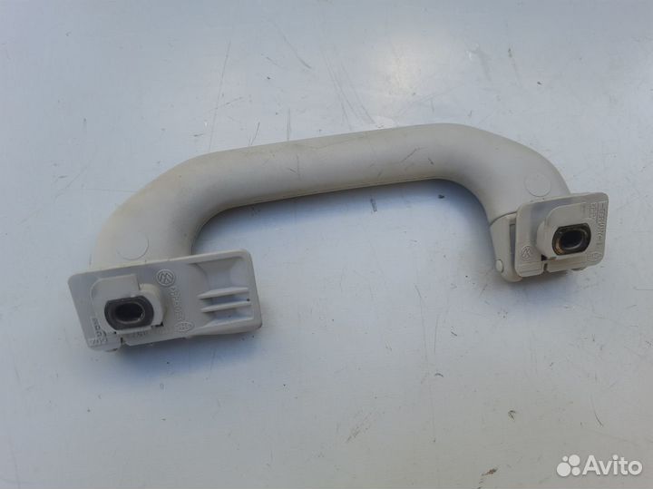 Ручка потолочная Skoda Octavia A4 Tour