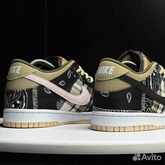 Кроссовки Travis Scott x Nike Dunk SB Low Cactus Jack