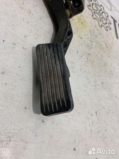 Педаль газа Hyundai Elantra XD G4GC 2005