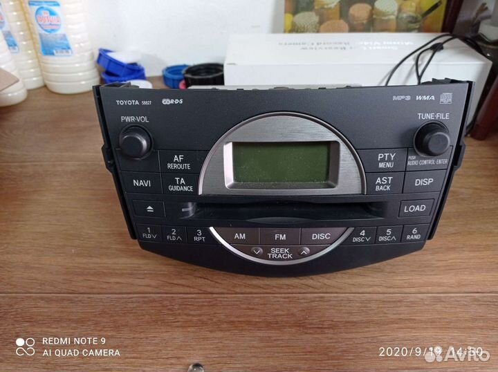 Продам автомагнитолу на Тойота Раф 4