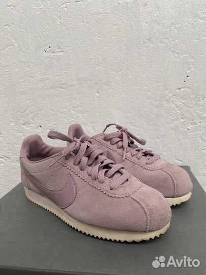 Nike classic cortez suede