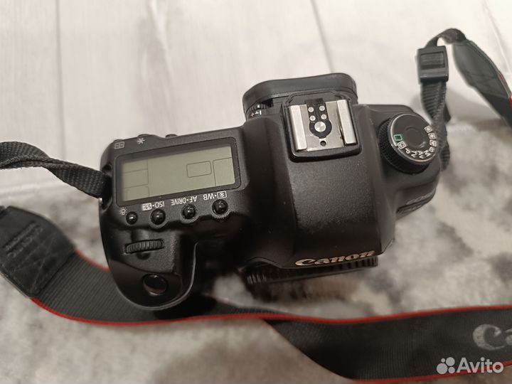 Зеркальный фотоаппарат canon 5D mark ii