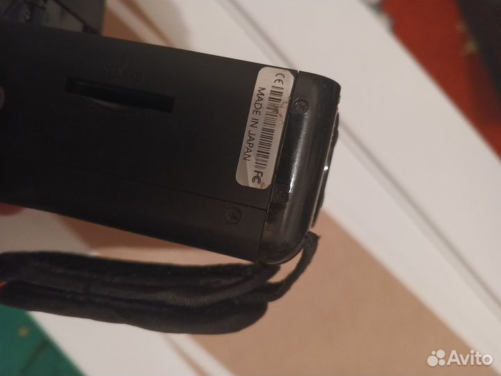 Видеокамера Sony и JVC