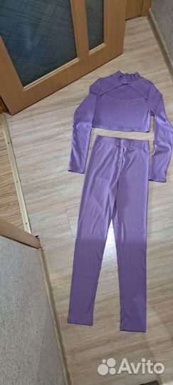 Костюм женский новый, 44 размер