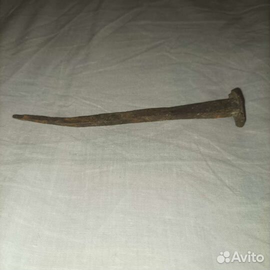 Гвоздь кованый