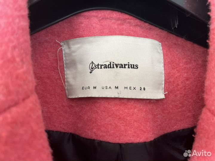 Пальто розовое stradivarius, размер M