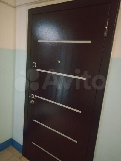 Доля в 2-к. квартире, 57,6 м², 7/9 эт.