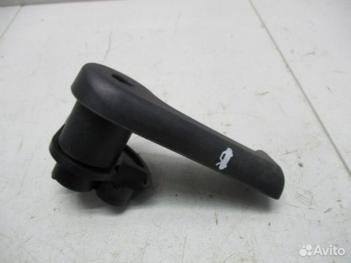 Ручка открывания капота Kia Quoris KH