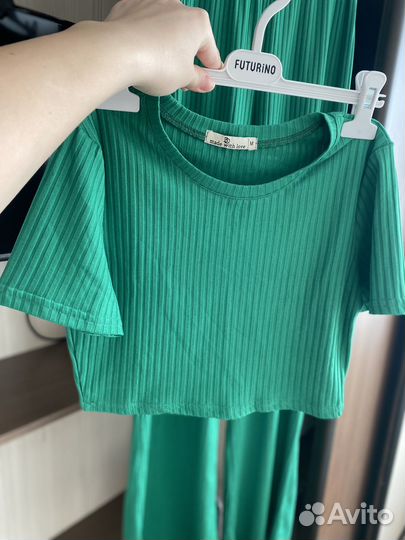 Костюм в рубчик