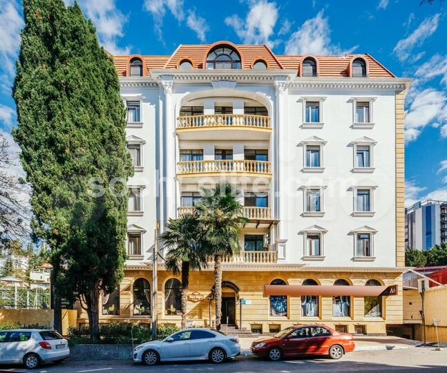 3-к. квартира, 90 м², 3/5 эт.