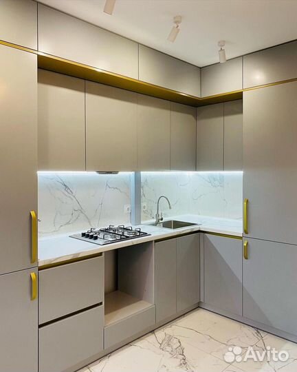 Кухонный гарнитур на заказ. Под ключ