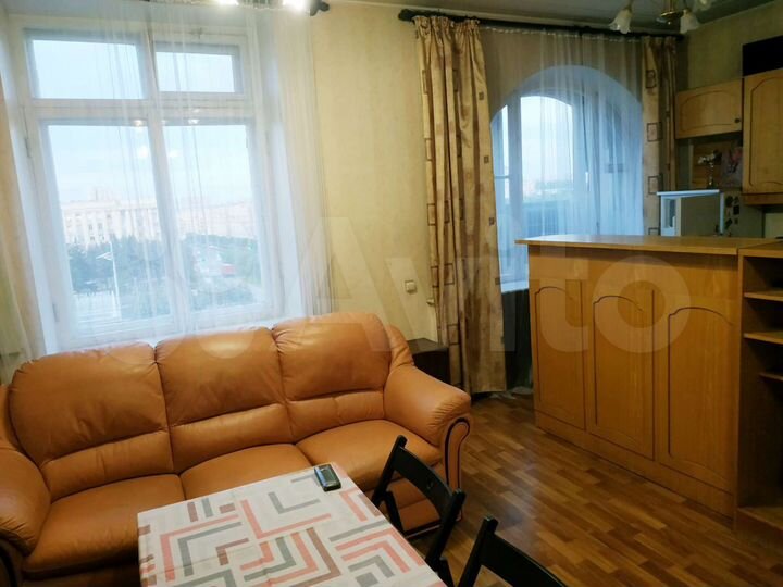 3-к. квартира, 85 м², 6/10 эт.