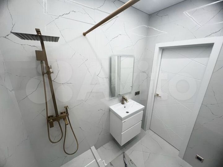 1-к. квартира, 43 м², 10/16 эт.