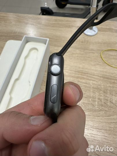Apple watch 7000 series