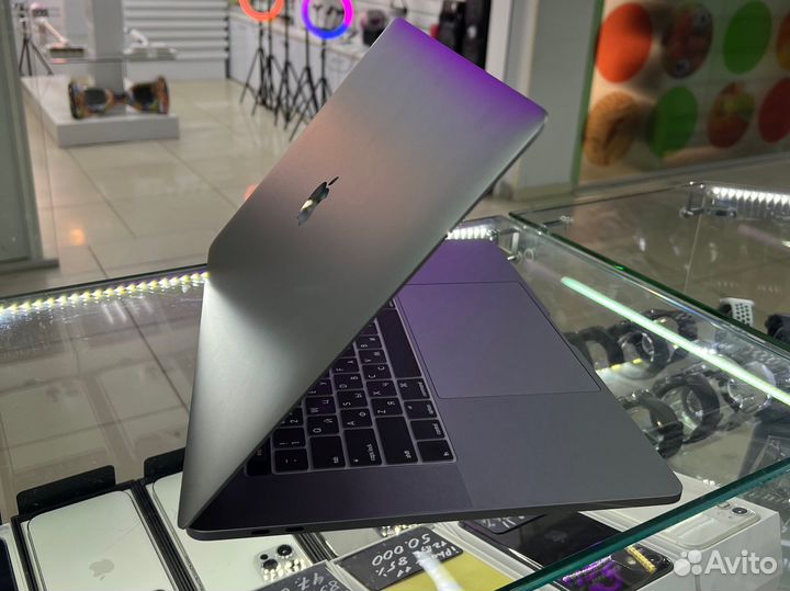Macbook Pro (15-inch, 2017) 16/512гб