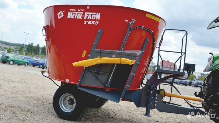 Кормораздатчик Metal-Fach Т-659 11м3, 2022
