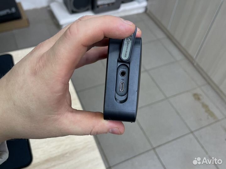 Портативная колонка JBL GO