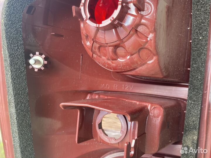 Фара задняя правая Renault Duster