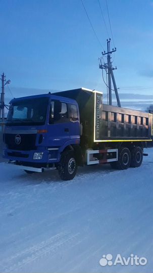 Водитель автосамосвала