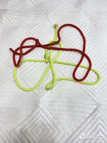 Гимнастические булавы, скакалки, утяжелители