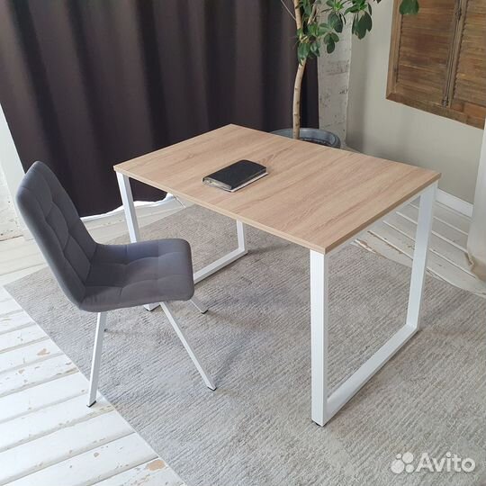 Письменный стол Лофт Дуб 110*70 см. Белые ножки