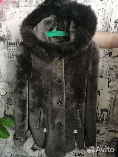 Шуба мутоновая с капюшоном