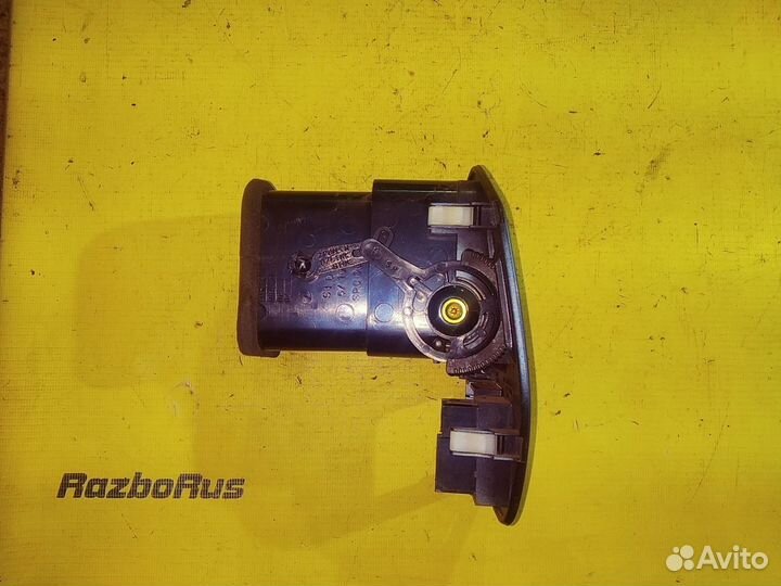 Дефлектор обдува салона Mitsubishi Mirage Dingo