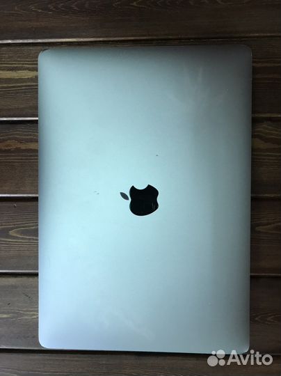 Macbook Pro 13 2018 i7 8gb 256g