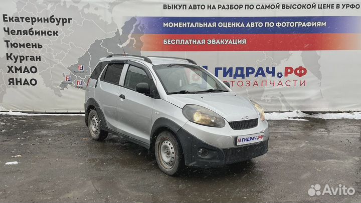 Фонарь в задний бампер праввый Chery indiS S18D3732040